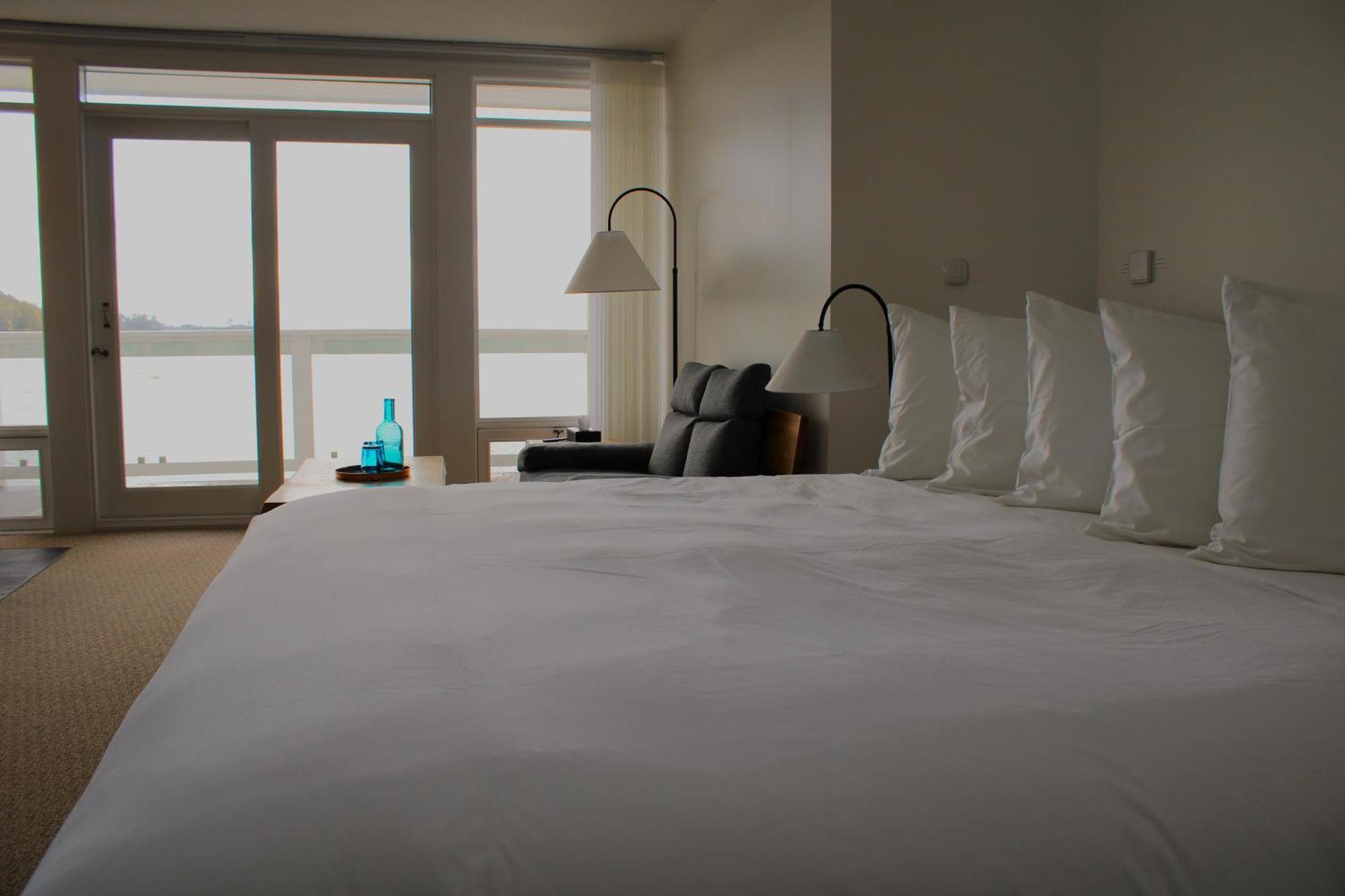 Sooke Harbour House Hotell Exteriör bild